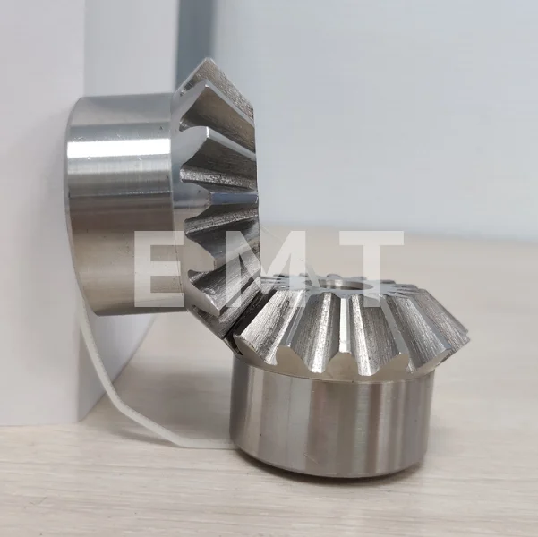 Коническая пара прямозубая (B) C27B301, передат. число=1:1, M=1,5, Z=30/30, EMT | ЕМТ