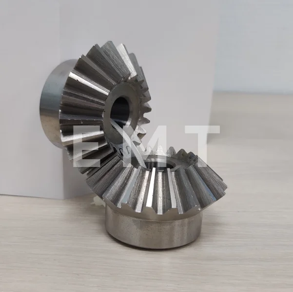 Коническая пара прямозубая (A) C32A221, передат. число=1:1, M=5, Z=22/22, EMT | ЕМТ