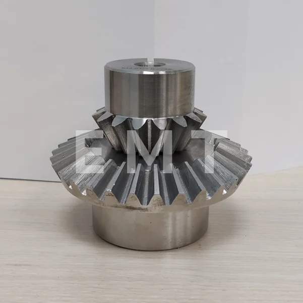 Коническая пара прямозубая (B) C35B600, передат. число=1:4, M=3,5, Z=15/60, EMT | ЕМТ